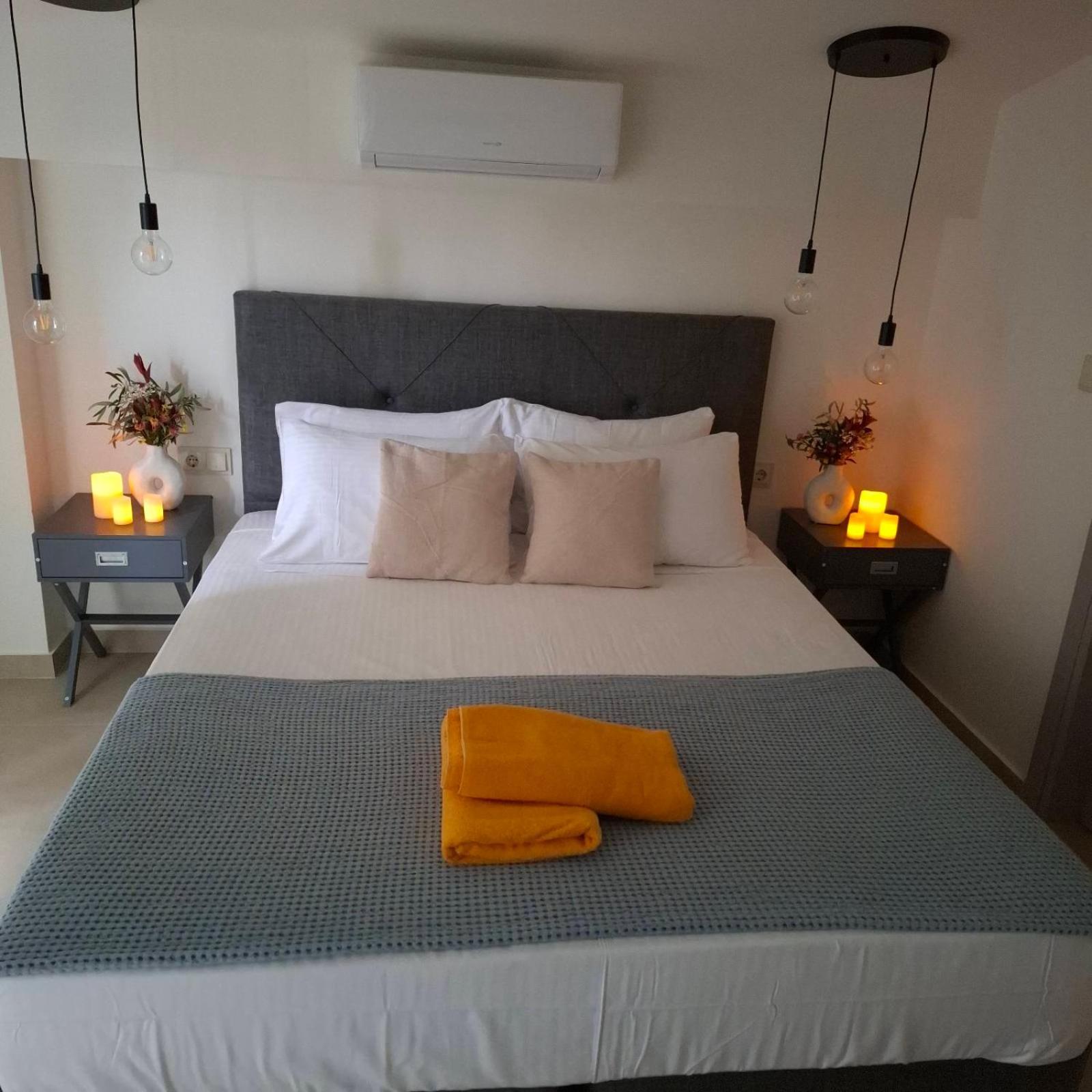 Villas Epta Karpi Complex Of 7 Luxury Villas Skriperon 외부 사진