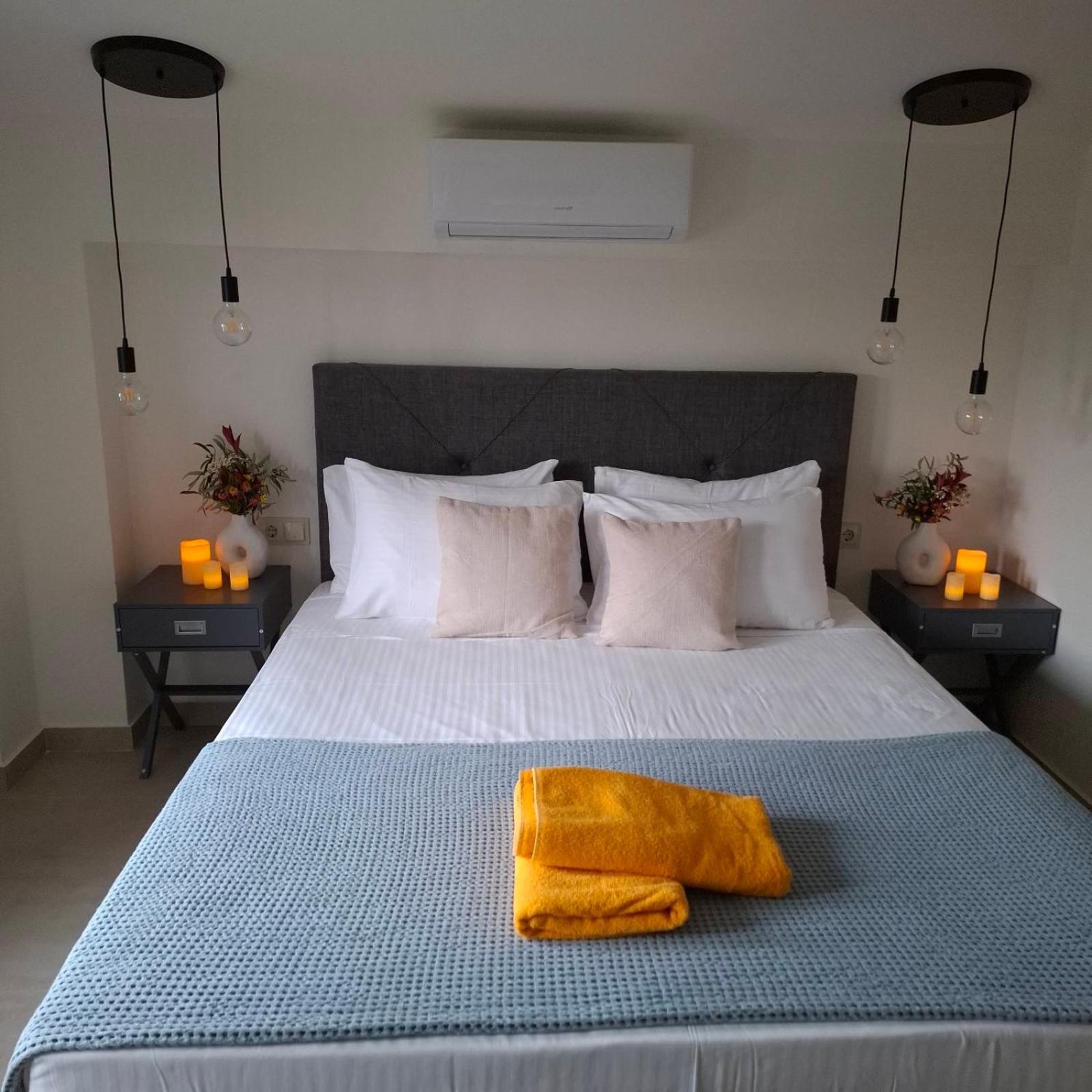 Villas Epta Karpi Complex Of 7 Luxury Villas Skriperon 외부 사진