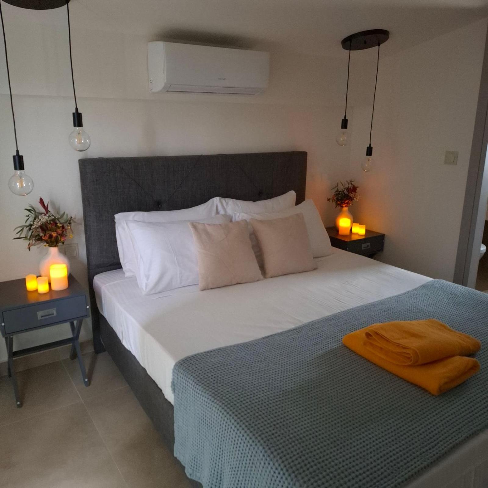 Villas Epta Karpi Complex Of 7 Luxury Villas Skriperon 외부 사진