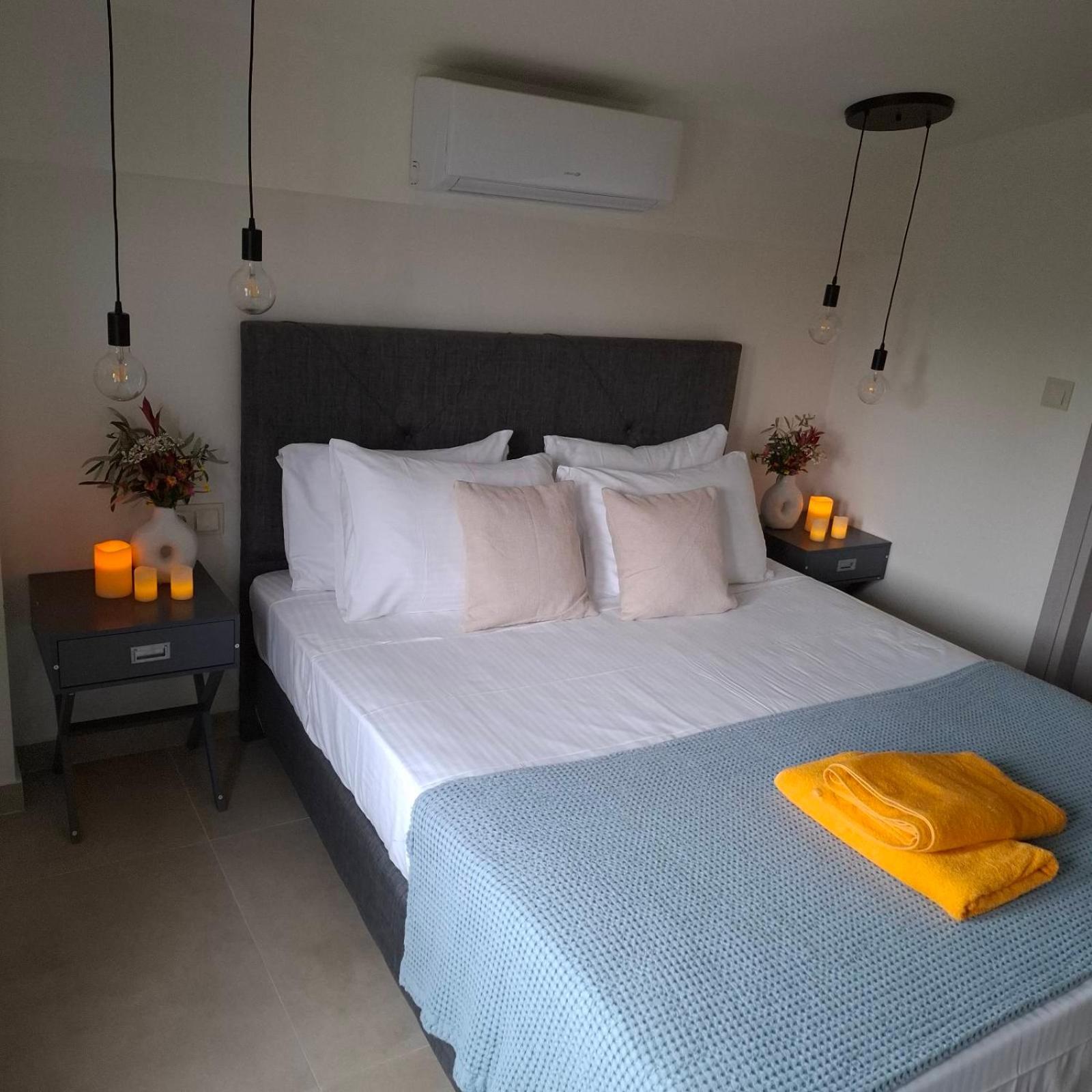 Villas Epta Karpi Complex Of 7 Luxury Villas Skriperon 외부 사진